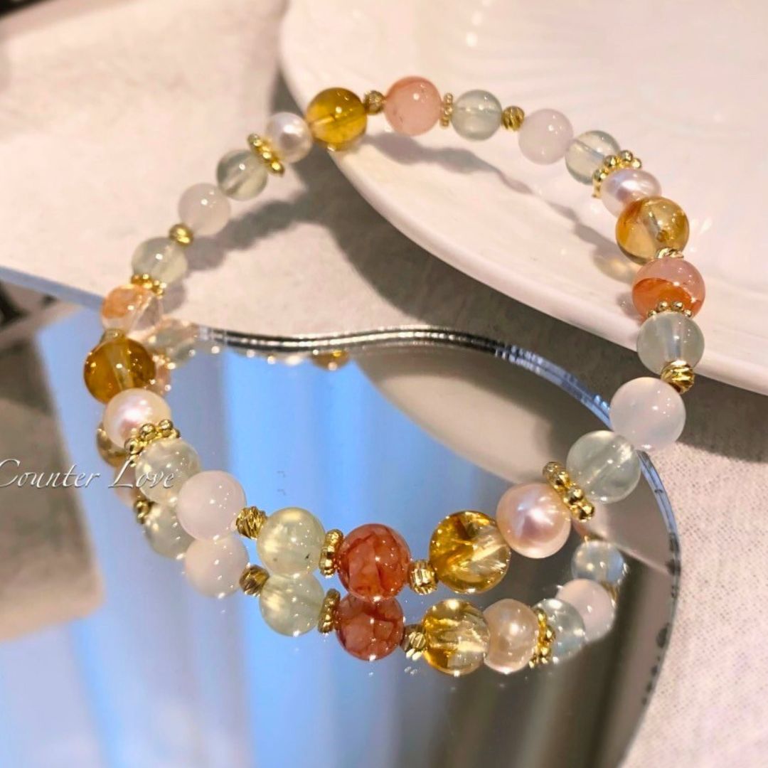 【嫣紅】紅膠花。葡萄石。黃塔晶。白水晶