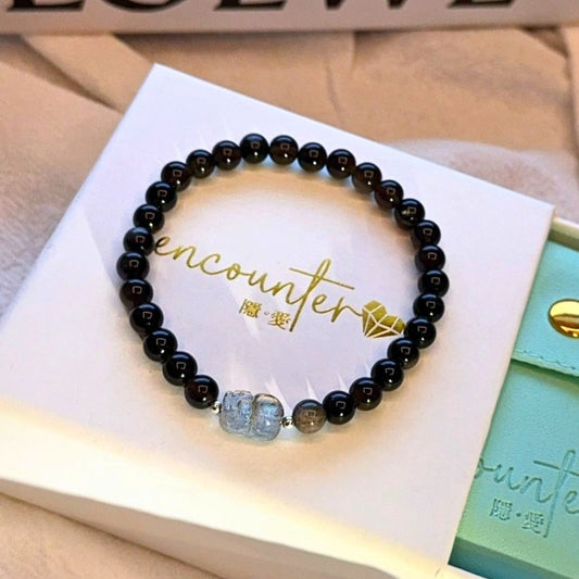 【月光貔貅】灰月光石貔貅。銀曜石